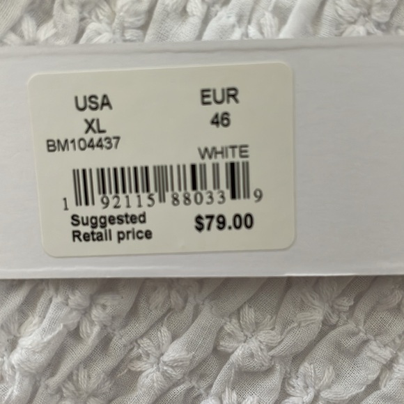 Woman’s BB Dakota crop top XL - Picture 6 of 6